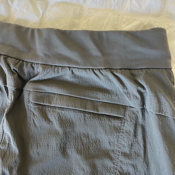 Athleta active wear shorts - Picture 6 of 7